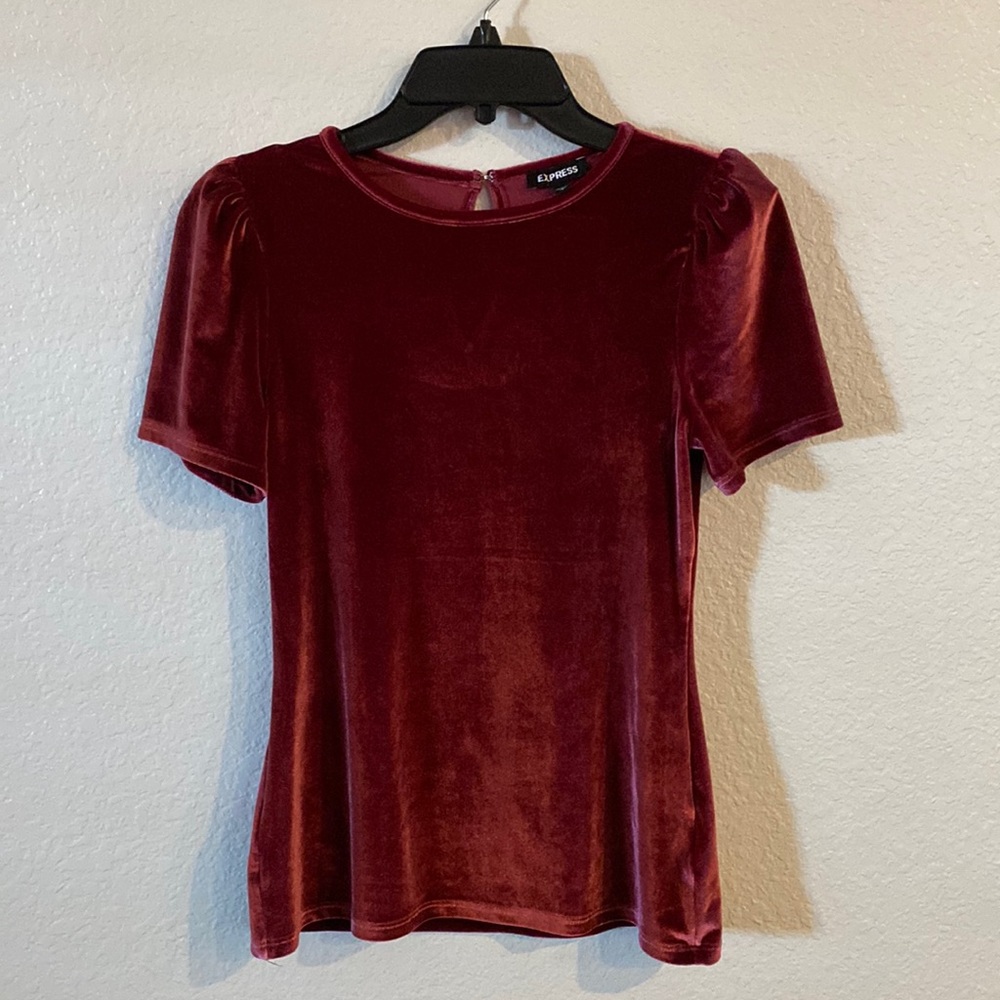 Express, Pink Top